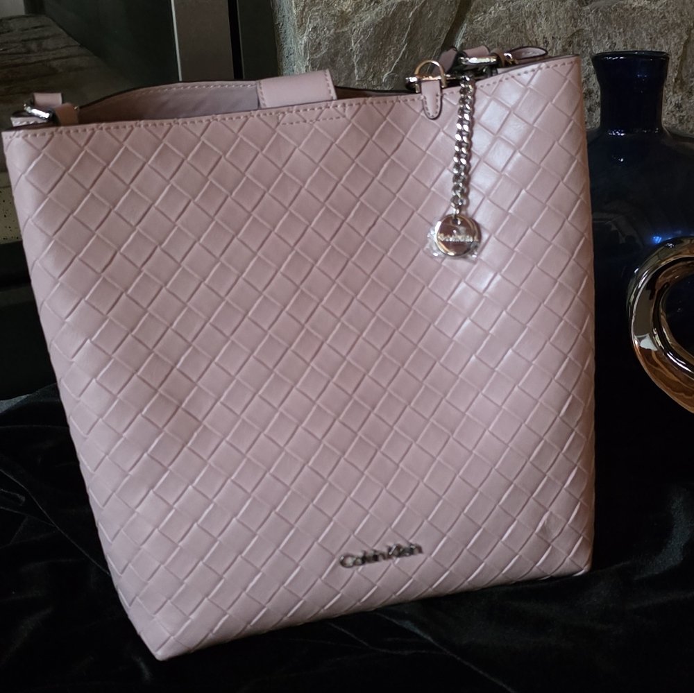 Calvin Klein Blush Quilted Shoulder Bag